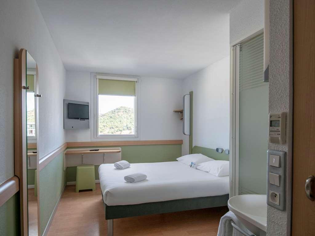 Ibis Budget Ajaccio Номер фото